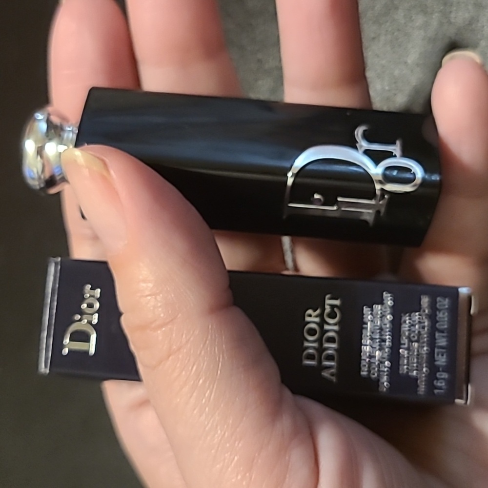 Dior Addict Rouge Brilliant Shine Lipstick -527 Atelier (Refillable) - Picture 5 of 6